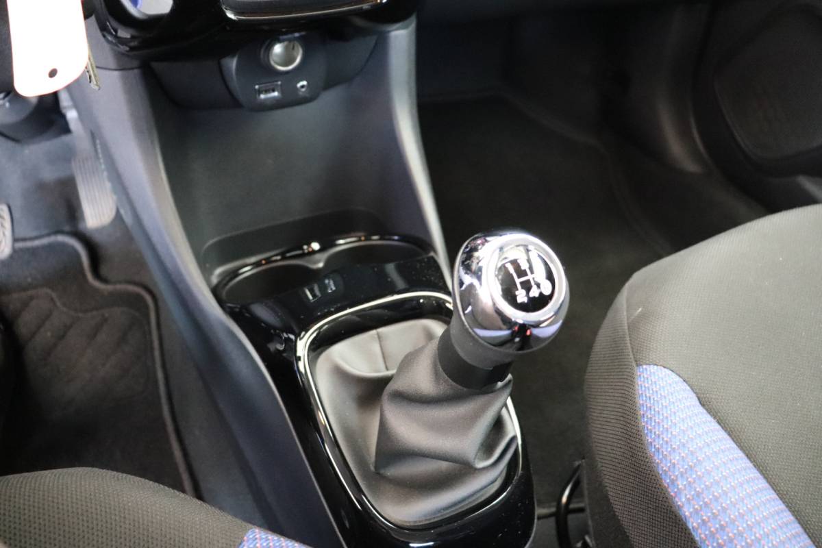 Citroën C1 Citroën C1 1.0 VTi Shine. Scherm voor Apple Carplay/Android Auto.