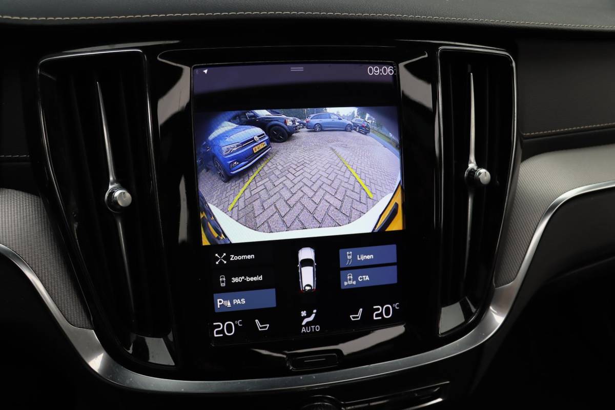Volvo V60 Volvo V60 2.0 T8 Recharge AWD R-Design Panoramadak