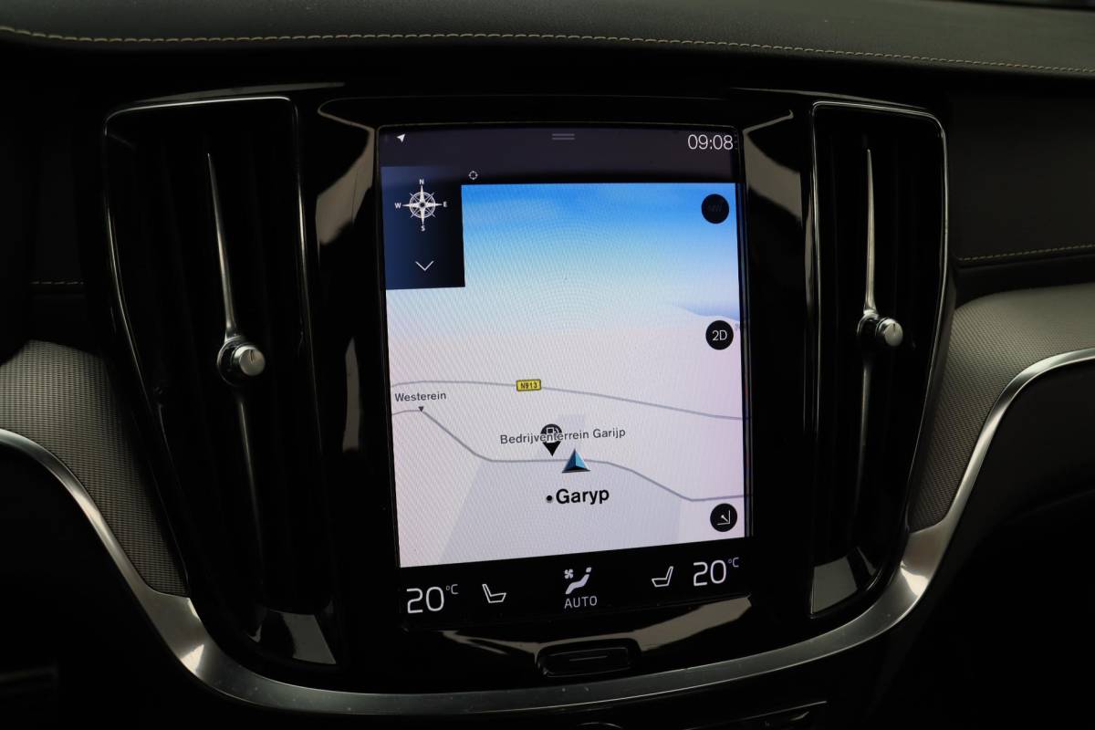 Volvo V60 Volvo V60 2.0 T8 Recharge AWD R-Design Panoramadak