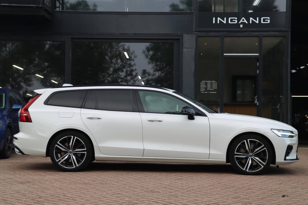 Volvo V60 Volvo V60 2.0 T8 Recharge AWD R-Design Panoramadak