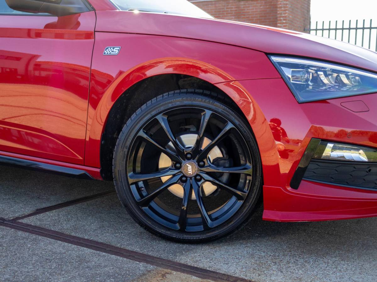 Škoda Scala Skoda Scala 1.5 TSI ACT Monte Carlo ABT Edition S 191 PK Pano Full LED
