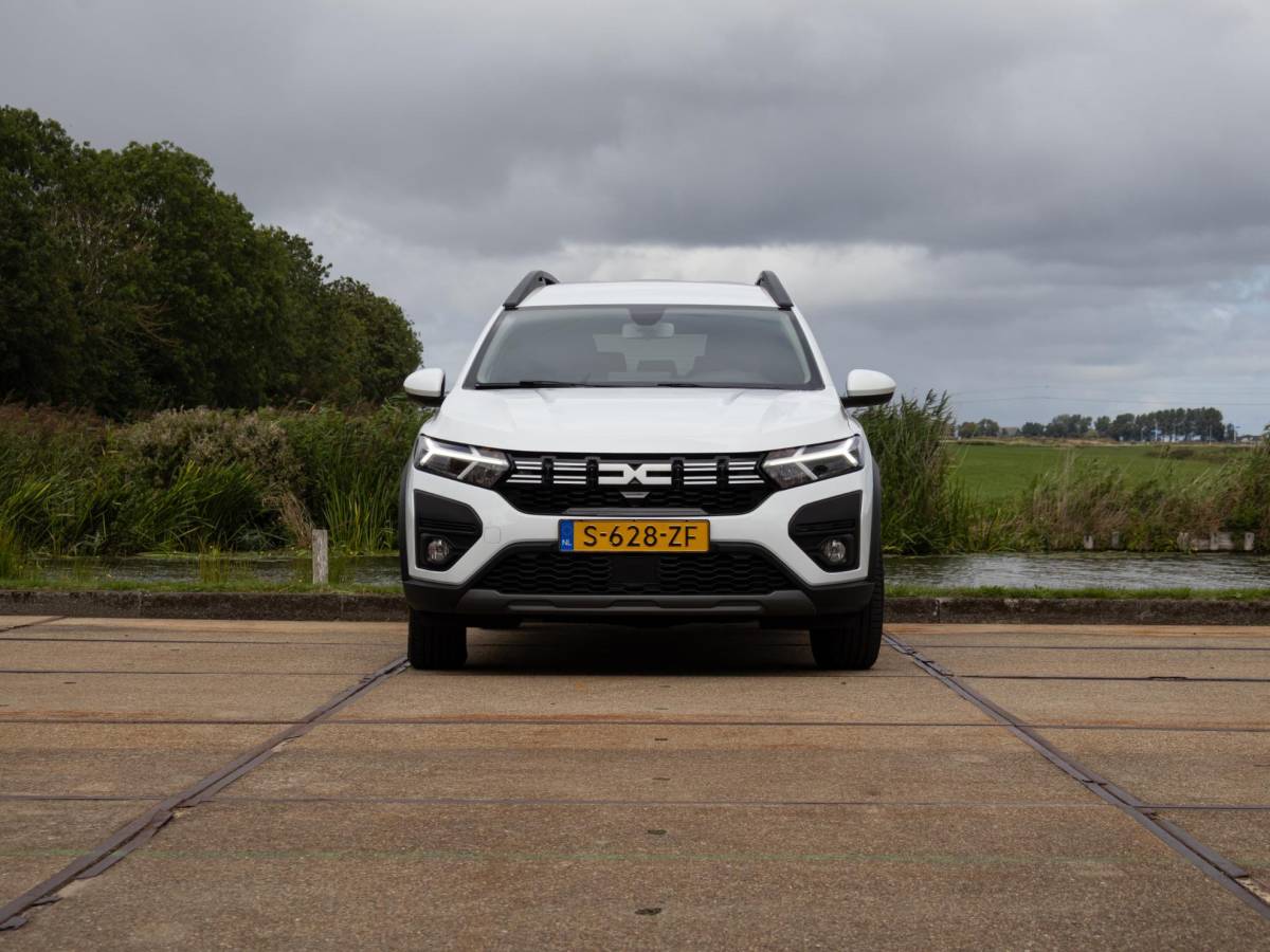 Dacia Jogger Dacia Jogger 1.0 TCe 100 ECO-G Expression 7p. LPG Airco Apple CarPlay