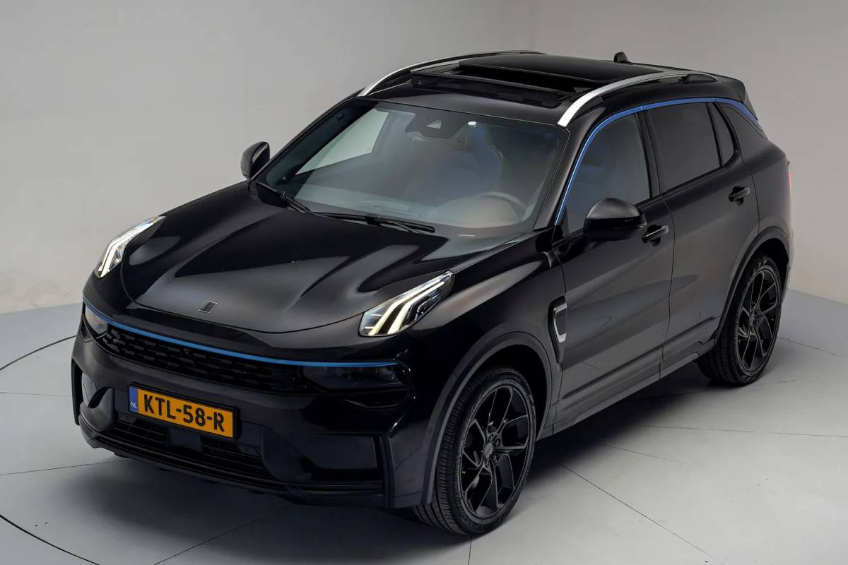 Lynk & Co 01 Lynk & Co 01 1.5 PHEV MY23 [ Zwarte hemel Pano Navi ]