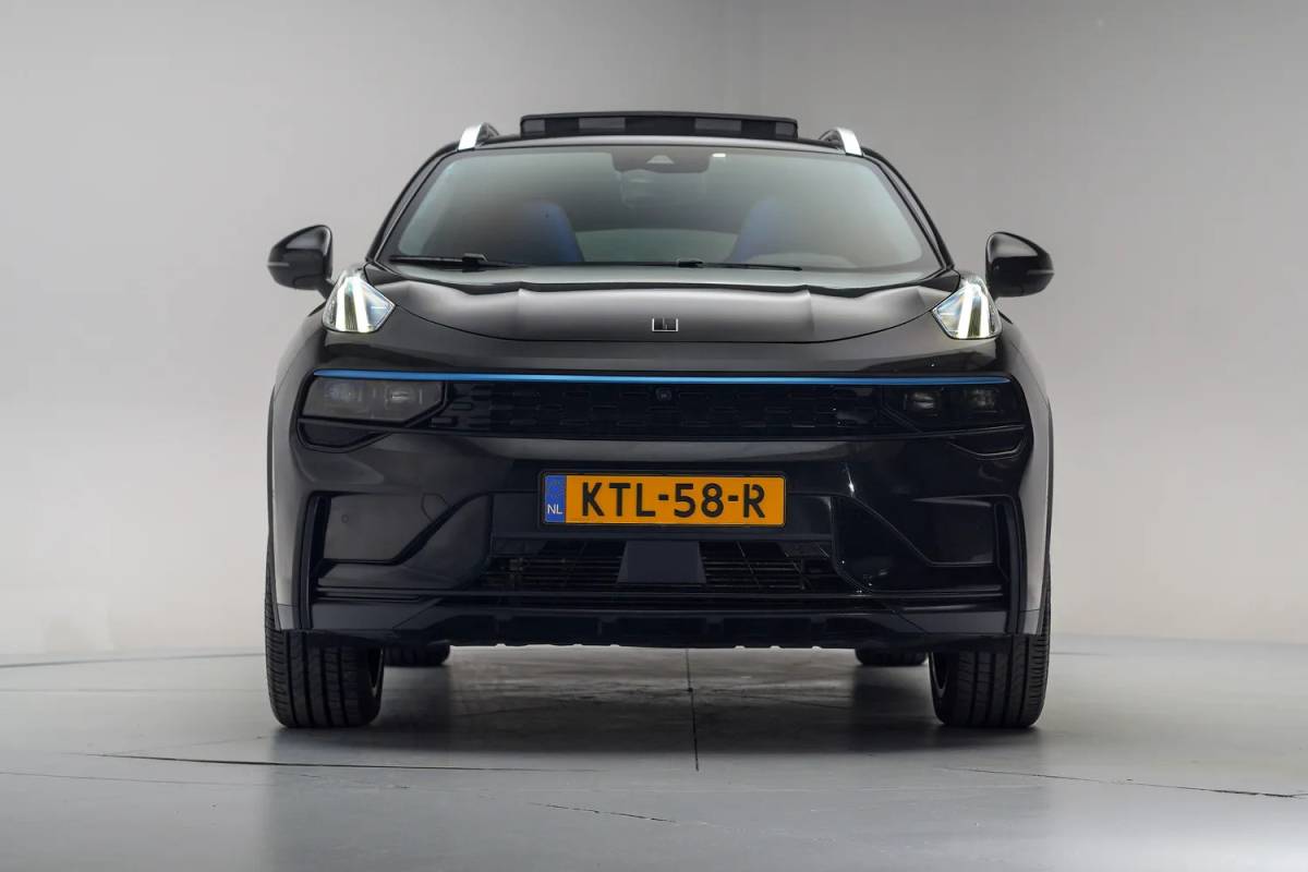 Lynk & Co 01 Lynk & Co 01 1.5 PHEV MY23 [ Zwarte hemel Pano Navi ]