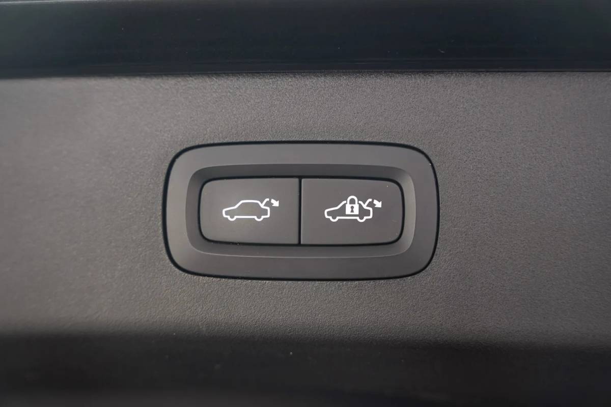 Lynk & Co 01 Lynk & Co 01 1.5 PHEV MY23 [ Zwarte hemel Pano Navi ]