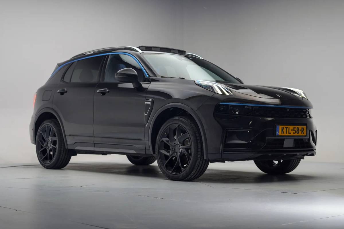 Lynk & Co 01 Lynk & Co 01 1.5 PHEV MY23 [ Zwarte hemel Pano Navi ]