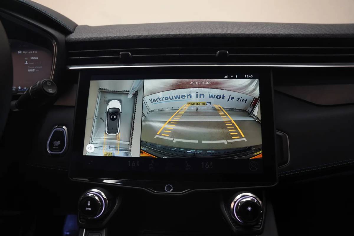 Lynk & Co 01 Lynk & Co 01 1.5 PHEV MY23 [ Zwarte hemel Pano Navi ]
