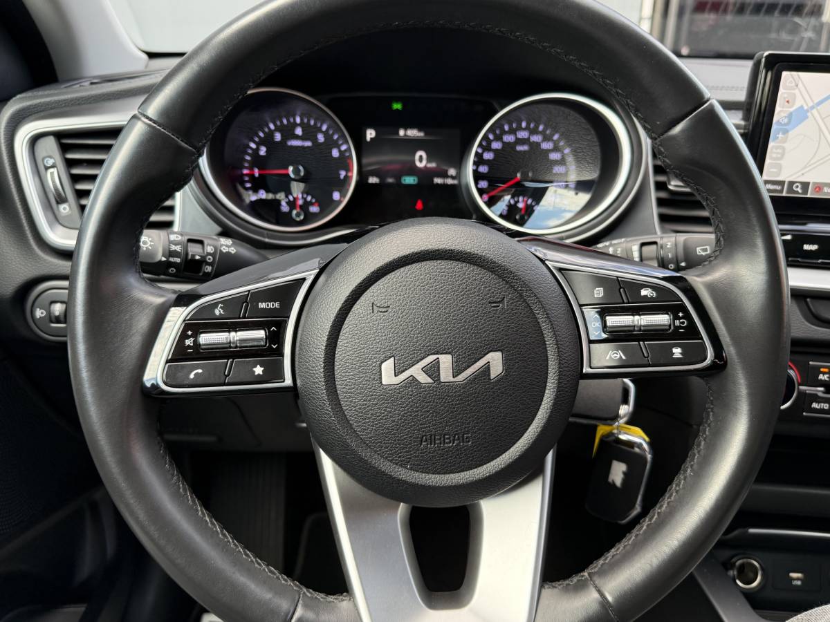 Kia Ceed Sportswagon Kia Ceed Sportswagon BWJ 2024 1.0 T-GDi 120 PK MHEV DynamicLine AUTOMAAT | ADAPTIVE CRUISE | CARPLAY+ANDROID | LANE ASSIST |CAMERA | NAVI | CLIMA | DAB | FULL LED | LMV | PDC