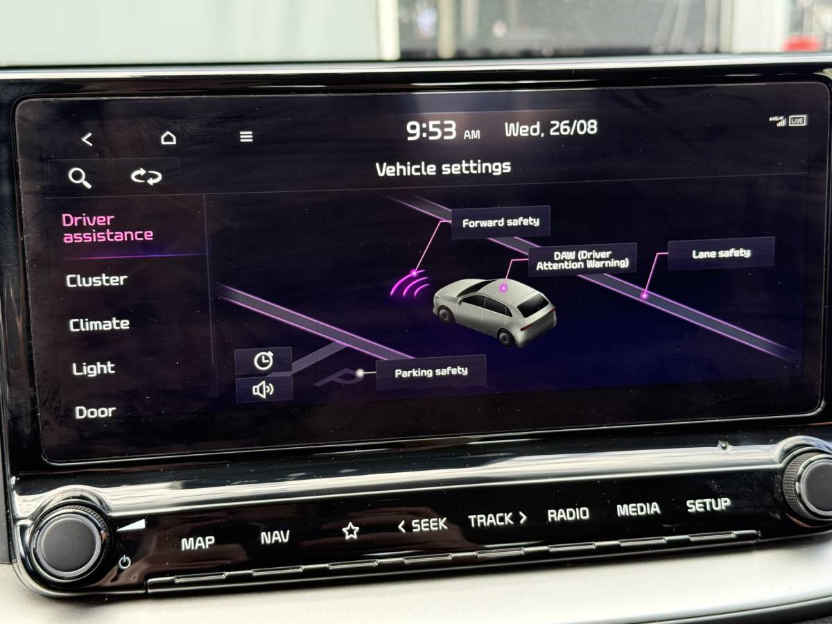 Kia Ceed Sportswagon Kia Ceed Sportswagon BWJ 2024 1.0 T-GDi 120 PK MHEV DynamicLine AUTOMAAT | ADAPTIVE CRUISE | CARPLAY+ANDROID | LANE ASSIST |CAMERA | NAVI | CLIMA | DAB | FULL LED | LMV | PDC