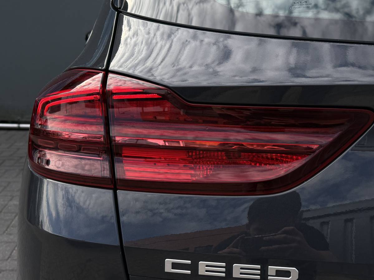 Kia Ceed Sportswagon Kia Ceed Sportswagon BWJ 2024 1.0 T-GDi 120 PK MHEV DynamicLine AUTOMAAT | ADAPTIVE CRUISE | CARPLAY+ANDROID | LANE ASSIST |CAMERA | NAVI | CLIMA | DAB | FULL LED | LMV | PDC