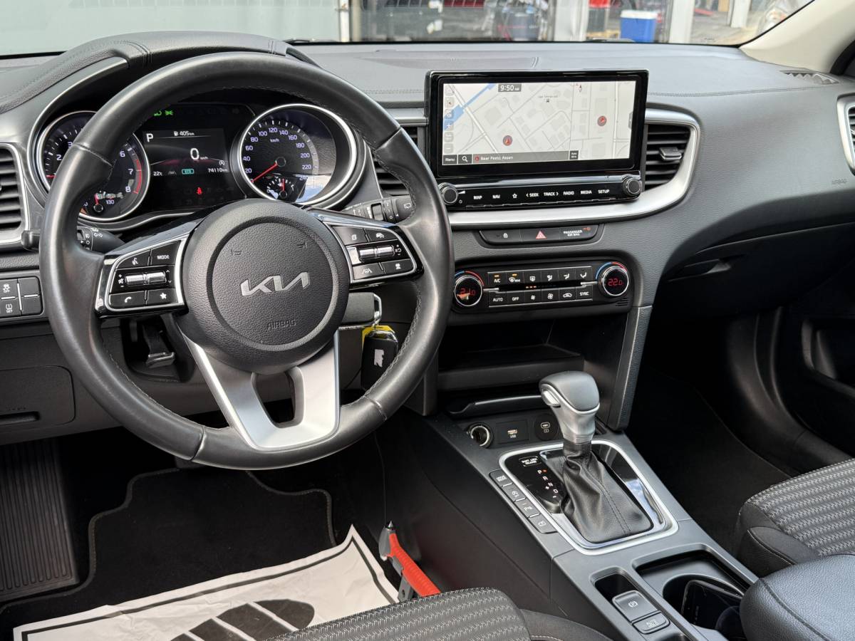 Kia Ceed Sportswagon Kia Ceed Sportswagon BWJ 2024 1.0 T-GDi 120 PK MHEV DynamicLine AUTOMAAT | ADAPTIVE CRUISE | CARPLAY+ANDROID | LANE ASSIST |CAMERA | NAVI | CLIMA | DAB | FULL LED | LMV | PDC