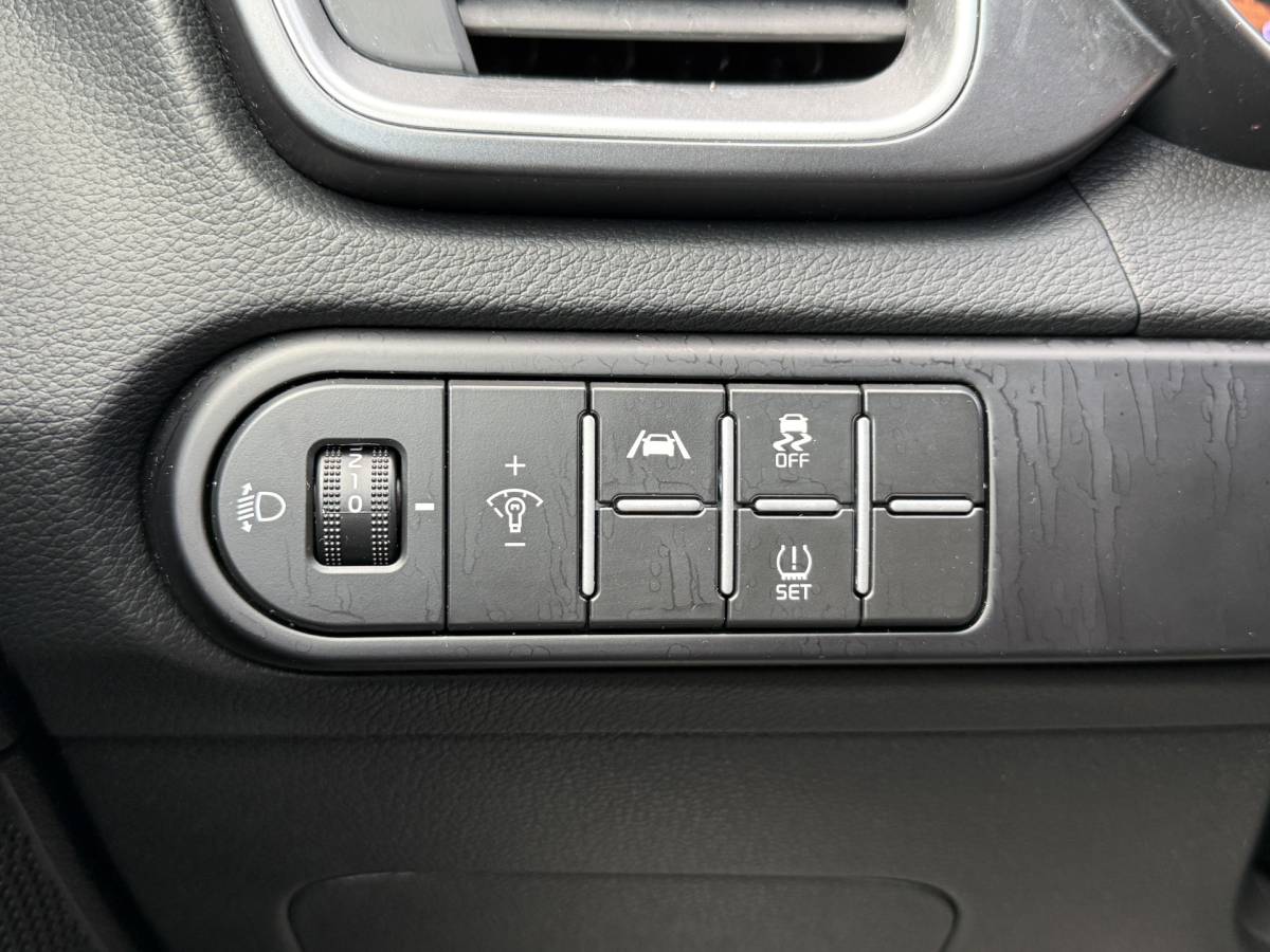 Kia Ceed Sportswagon Kia Ceed Sportswagon BWJ 2024 1.0 T-GDi 120 PK MHEV DynamicLine AUTOMAAT | ADAPTIVE CRUISE | CARPLAY+ANDROID | LANE ASSIST |CAMERA | NAVI | CLIMA | DAB | FULL LED | LMV | PDC