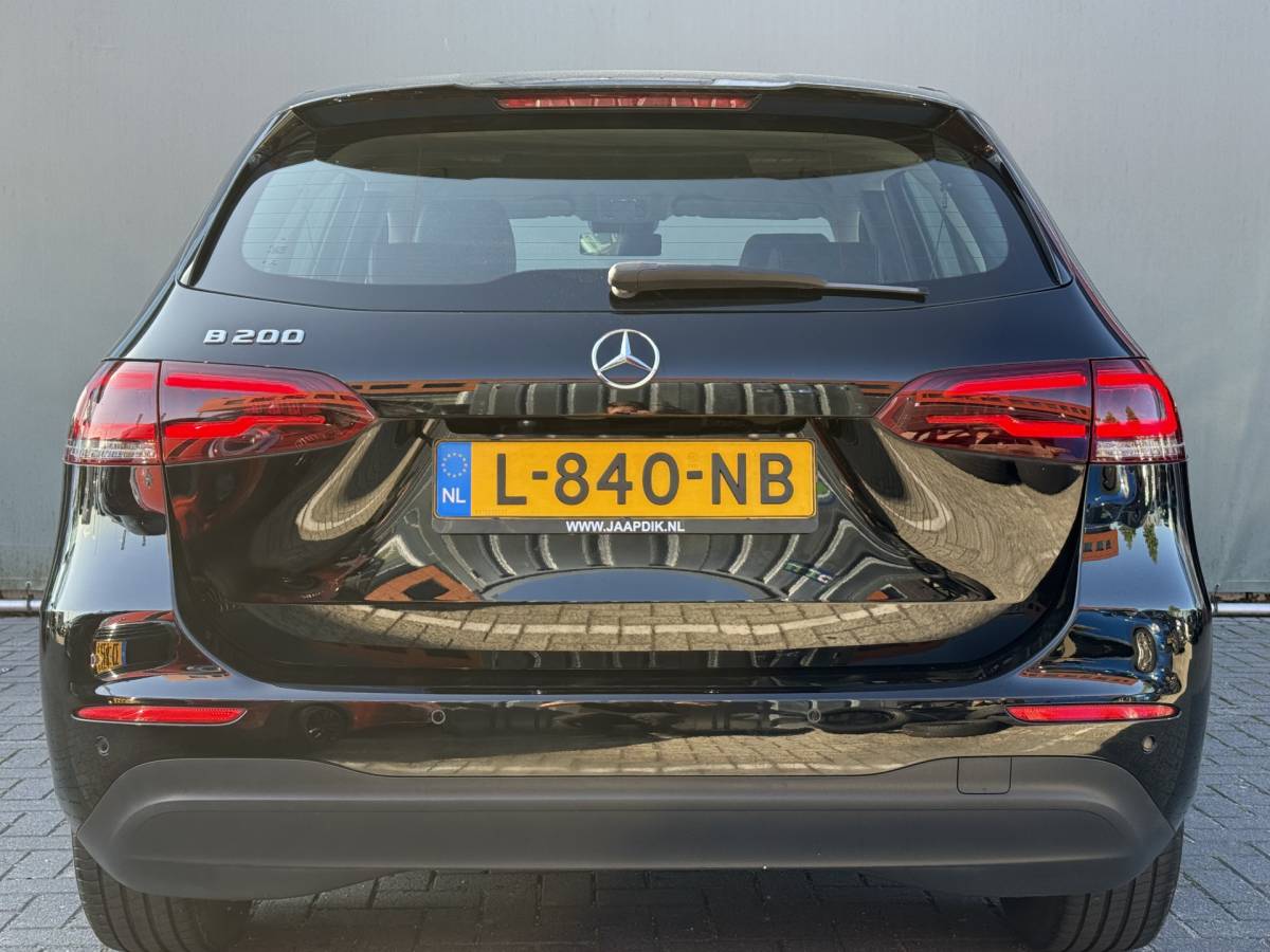 Mercedes-Benz B-Klasse Mercedes-Benz B-klasse 200 Business Solution BWJ 2021 STOELVERW. | NAVI | DAB | CAMERA | LED | FLIPPERS | CLIMA |