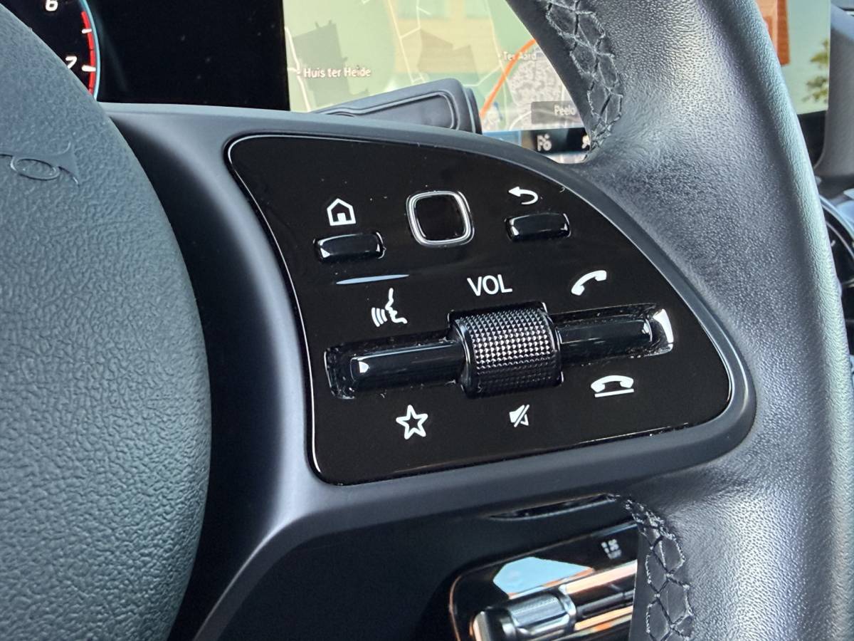 Mercedes-Benz B-Klasse Mercedes-Benz B-klasse 200 Business Solution BWJ 2021 STOELVERW. | NAVI | DAB | CAMERA | LED | FLIPPERS | CLIMA |