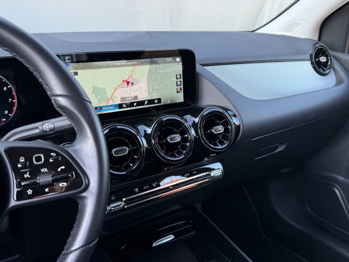 Mercedes-Benz B-Klasse Mercedes-Benz B-klasse 200 Business Solution BWJ 2021 STOELVERW. | NAVI | DAB | CAMERA | LED | FLIPPERS | CLIMA |