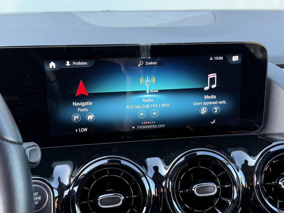 Mercedes-Benz B-Klasse Mercedes-Benz B-klasse 200 Business Solution BWJ 2021 STOELVERW. | NAVI | DAB | CAMERA | LED | FLIPPERS | CLIMA |