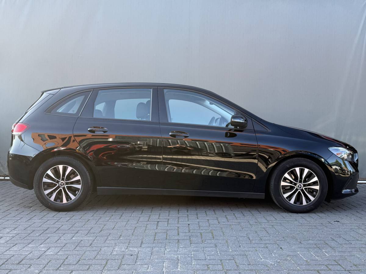 Mercedes-Benz B-Klasse Mercedes-Benz B-klasse 200 Business Solution BWJ 2021 STOELVERW. | NAVI | DAB | CAMERA | LED | FLIPPERS | CLIMA |