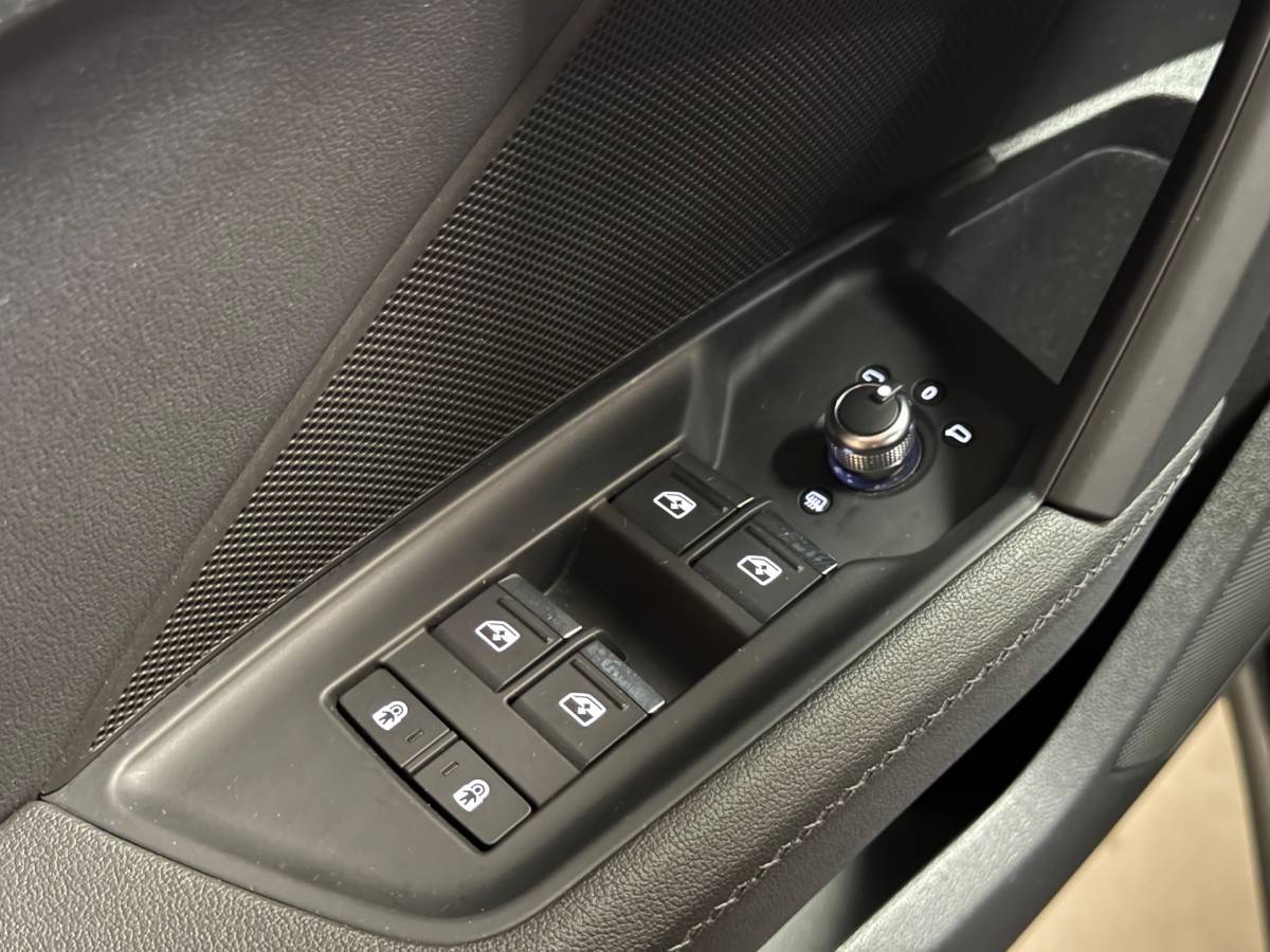 Audi A3 Audi A3 Sportback 30 TFSI S edition | Led | Carplay | Parkeersensoren | S Line | NAP