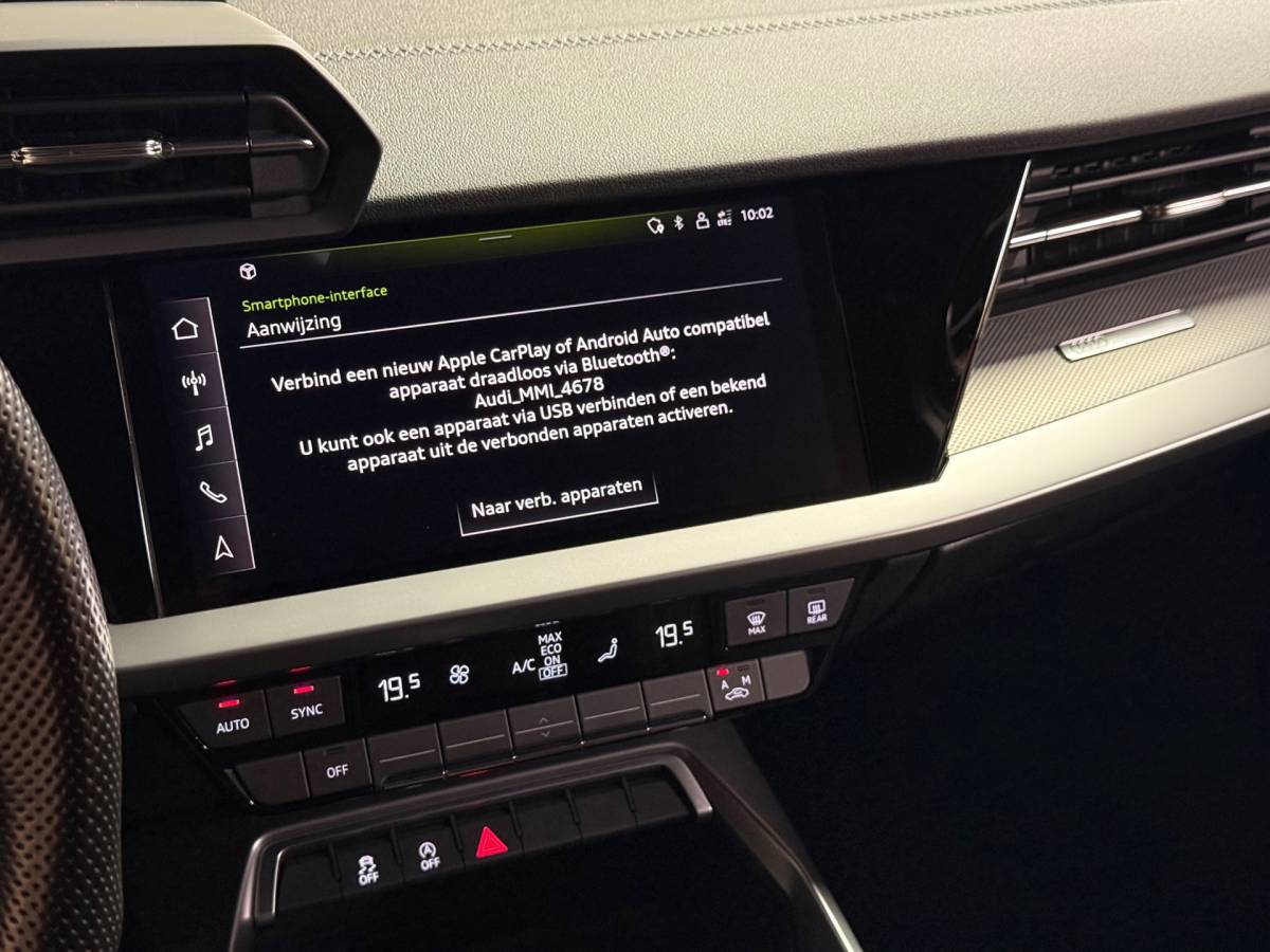 Audi A3 Audi A3 Sportback 30 TFSI S edition | Led | Carplay | Parkeersensoren | S Line | NAP