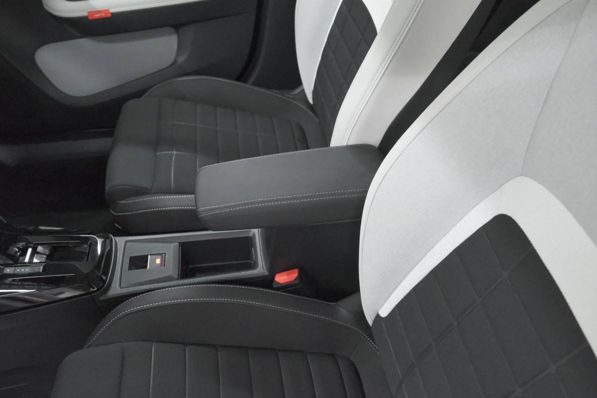 Citroën C3 Citroën C3 Hybrid 110 ë-DCS6 MAX | Camera | Pack Winter | Navigatie | Apple Carplay