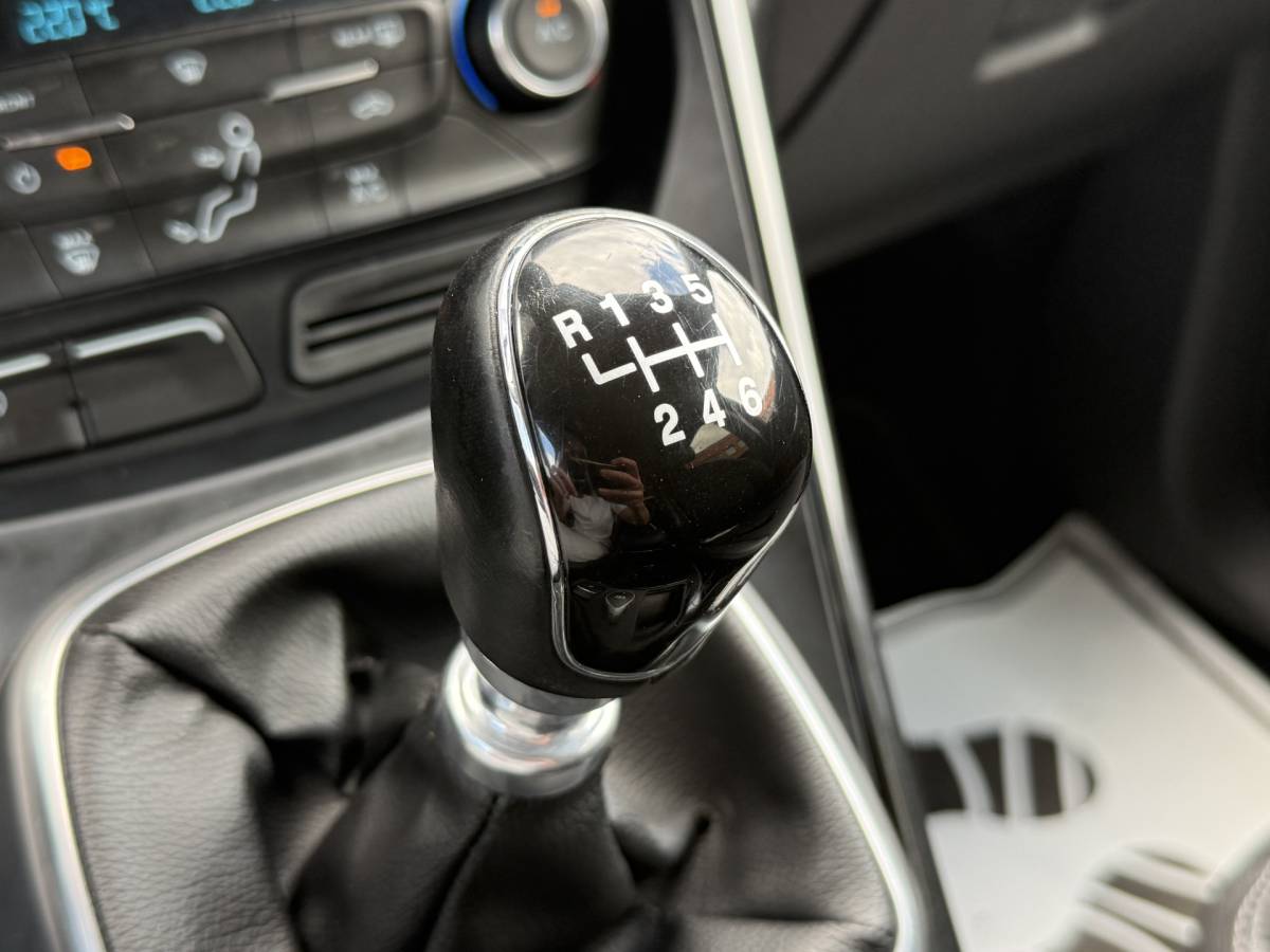 Ford Kuga Ford Kuga BWJ 2018 1.5 EcoBoost Titanium BLUETOOTH | TREKHAAK | NAVI | CLIMA | DODE HOEK | PDC | LMV | CRUISE |