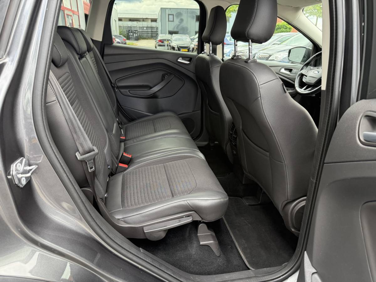 Ford Kuga Ford Kuga BWJ 2018 1.5 EcoBoost Titanium BLUETOOTH | TREKHAAK | NAVI | CLIMA | DODE HOEK | PDC | LMV | CRUISE |