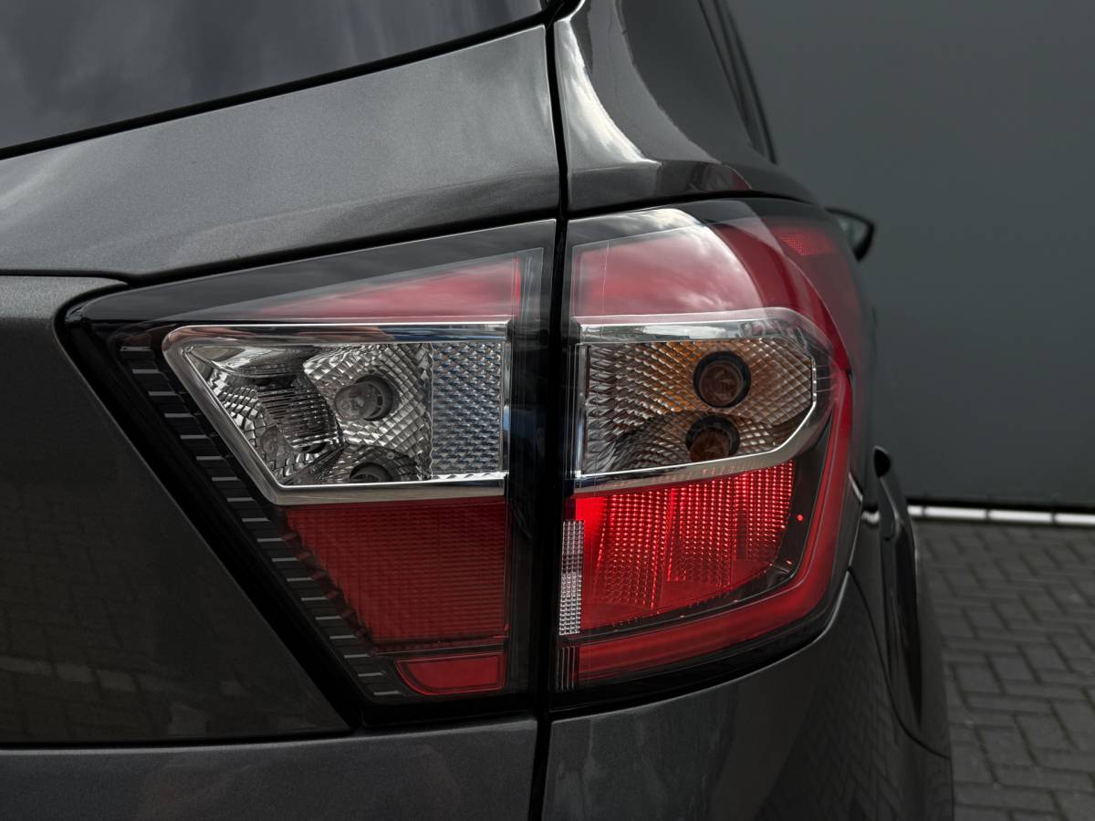 Ford Kuga Ford Kuga BWJ 2018 1.5 EcoBoost Titanium BLUETOOTH | TREKHAAK | NAVI | CLIMA | DODE HOEK | PDC | LMV | CRUISE |