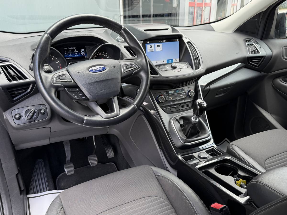 Ford Kuga Ford Kuga BWJ 2018 1.5 EcoBoost Titanium BLUETOOTH | TREKHAAK | NAVI | CLIMA | DODE HOEK | PDC | LMV | CRUISE |