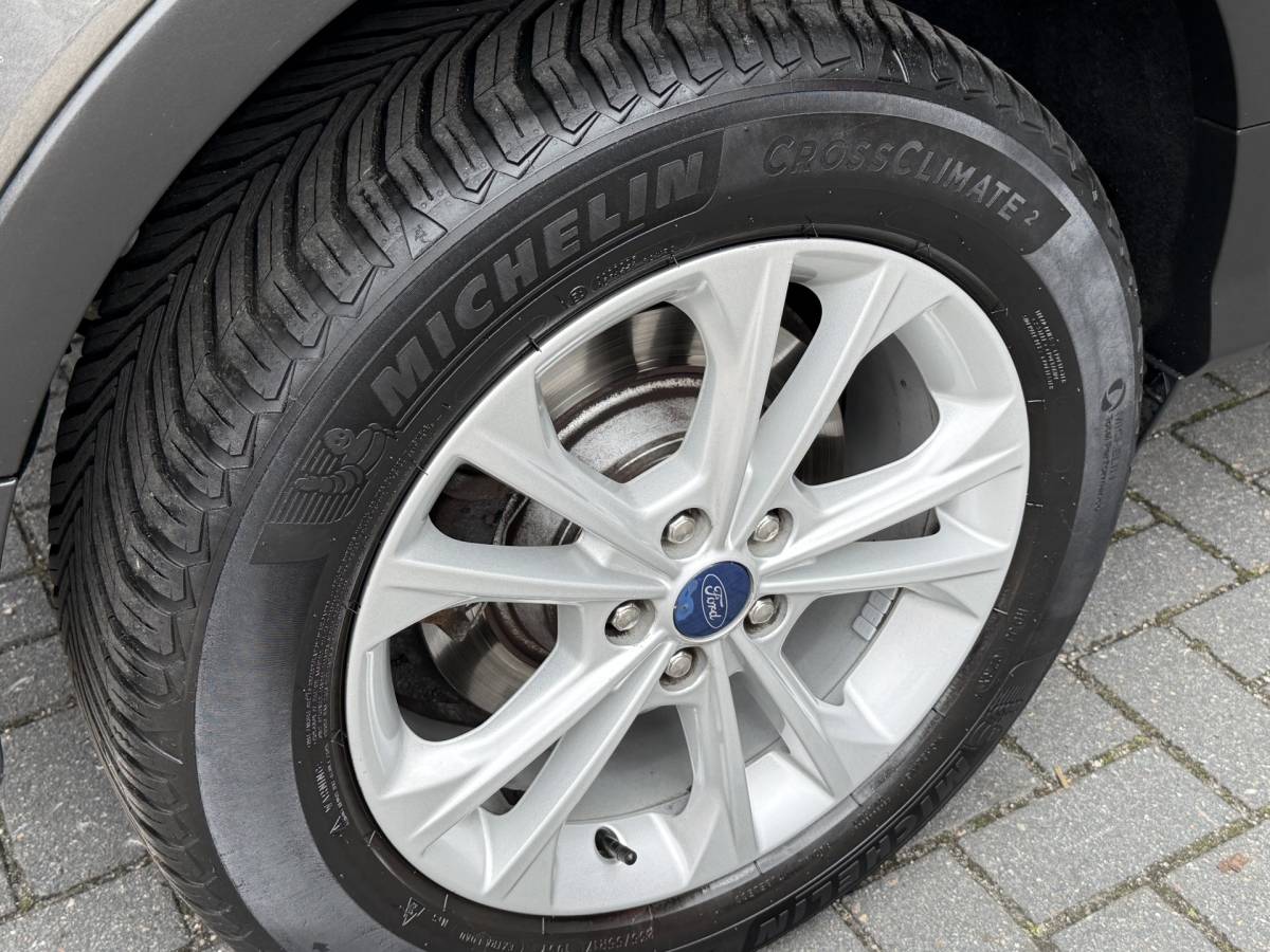 Ford Kuga Ford Kuga BWJ 2018 1.5 EcoBoost Titanium BLUETOOTH | TREKHAAK | NAVI | CLIMA | DODE HOEK | PDC | LMV | CRUISE |