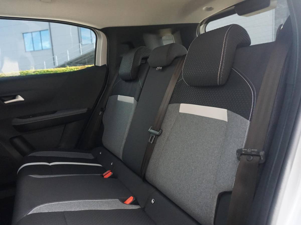 Opel Frontera Opel Frontera 1.2 Turbo Hybrid GS Keyless entry