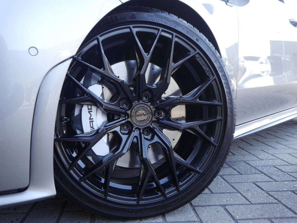 Mercedes-Benz CLA Mercedes-Benz CLA-klasse Shooting Brake AMG 35 4MATIC Premium | 300PK | Automaat | Elektrisch bedienbare achterklep | Rondom camera | 19 inch Concaver velgen | Stoelverwarming | Digitaal instrumentenpaneel