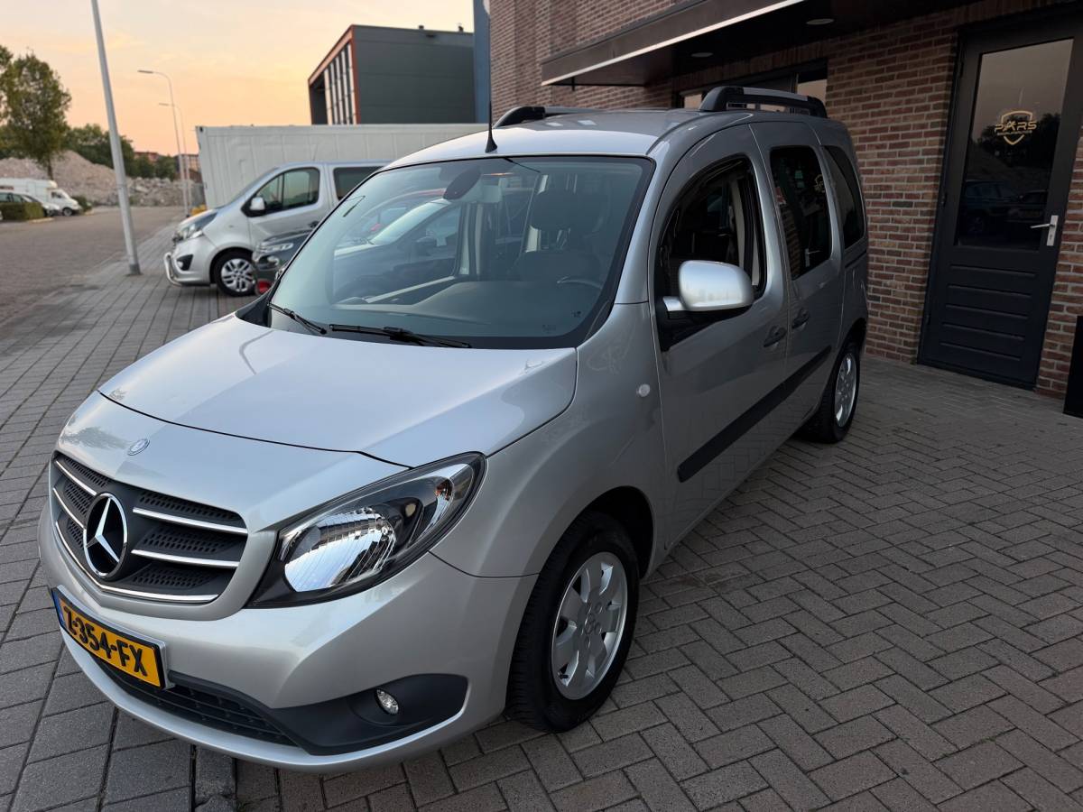 Mercedes-Benz Citan Mercedes-Benz Citan 112 1.2 Benzine Ambiente Automaat Airco Elk.Ramen Cruise Control Dubbele Schuifderen zeer nette!!