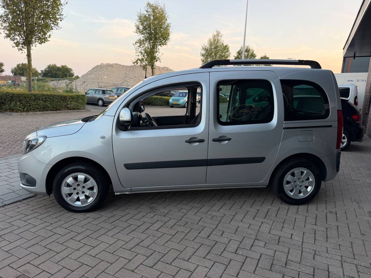 Mercedes-Benz Citan Mercedes-Benz Citan 112 1.2 Benzine Ambiente Automaat Airco Elk.Ramen Cruise Control Dubbele Schuifderen zeer nette!!