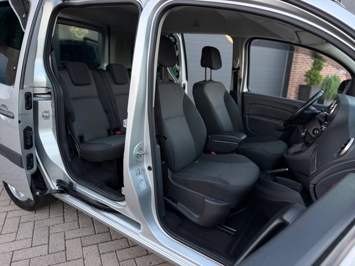 Mercedes-Benz Citan Mercedes-Benz Citan 112 1.2 Benzine Ambiente Automaat Airco Elk.Ramen Cruise Control Dubbele Schuifderen zeer nette!!
