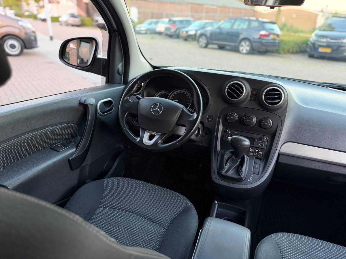 Mercedes-Benz Citan Mercedes-Benz Citan 112 1.2 Benzine Ambiente Automaat Airco Elk.Ramen Cruise Control Dubbele Schuifderen zeer nette!!