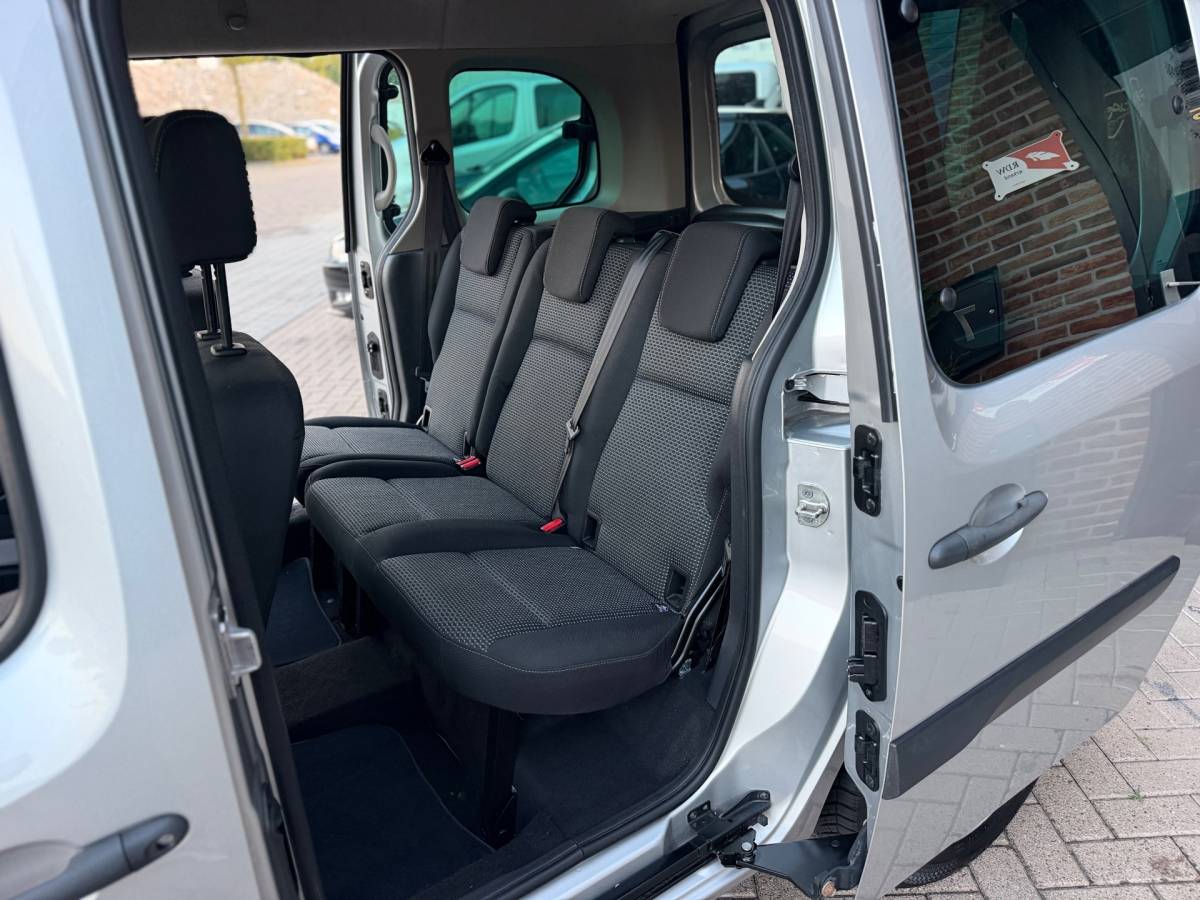 Mercedes-Benz Citan Mercedes-Benz Citan 112 1.2 Benzine Ambiente Automaat Airco Elk.Ramen Cruise Control Dubbele Schuifderen zeer nette!!
