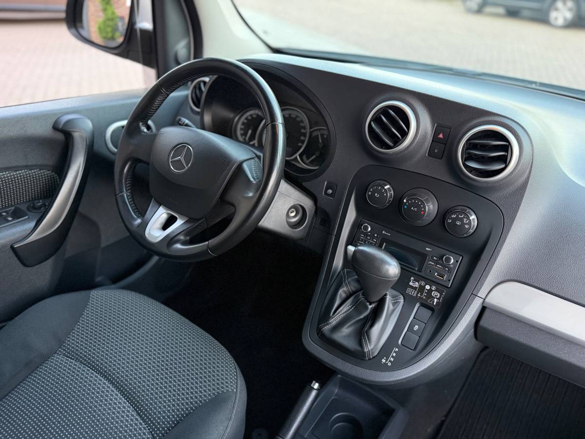 Mercedes-Benz Citan Mercedes-Benz Citan 112 1.2 Benzine Ambiente Automaat Airco Elk.Ramen Cruise Control Dubbele Schuifderen zeer nette!!