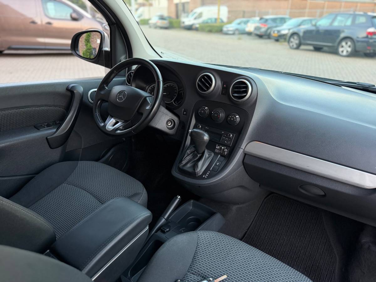 Mercedes-Benz Citan Mercedes-Benz Citan 112 1.2 Benzine Ambiente Automaat Airco Elk.Ramen Cruise Control Dubbele Schuifderen zeer nette!!