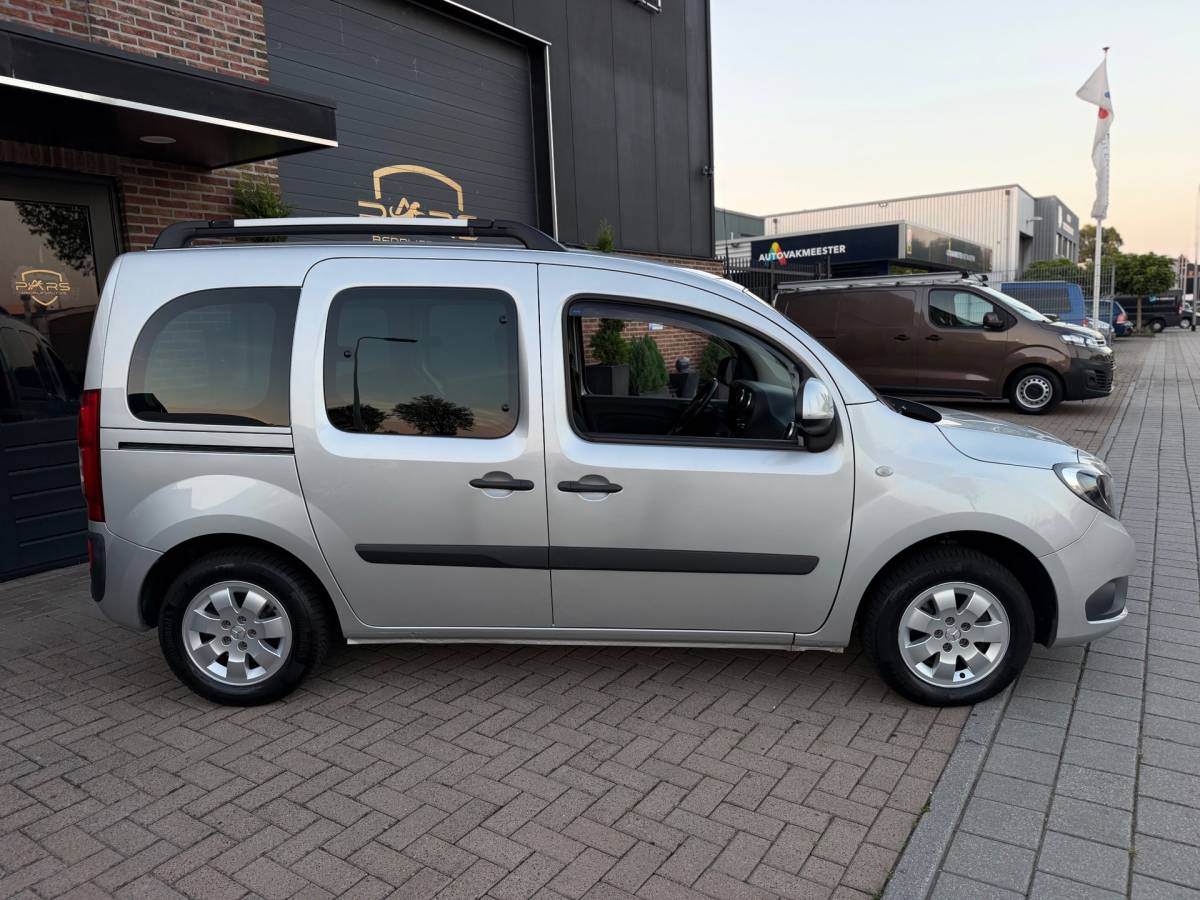 Mercedes-Benz Citan Mercedes-Benz Citan 112 1.2 Benzine Ambiente Automaat Airco Elk.Ramen Cruise Control Dubbele Schuifderen zeer nette!!