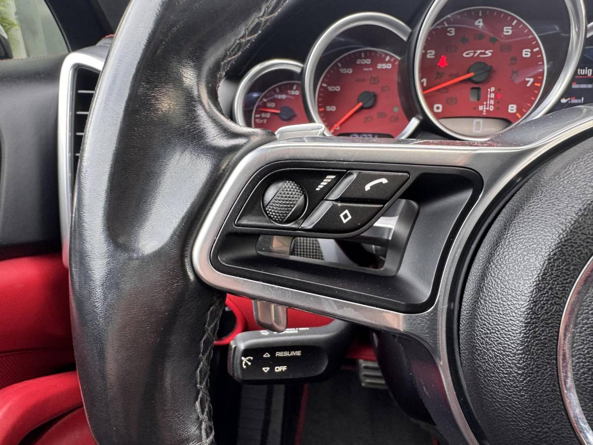 Porsche Cayenne Porsche Cayenne 3.6 GTS / Luchtvering / Pano / INRUIL MOGELIJK /
