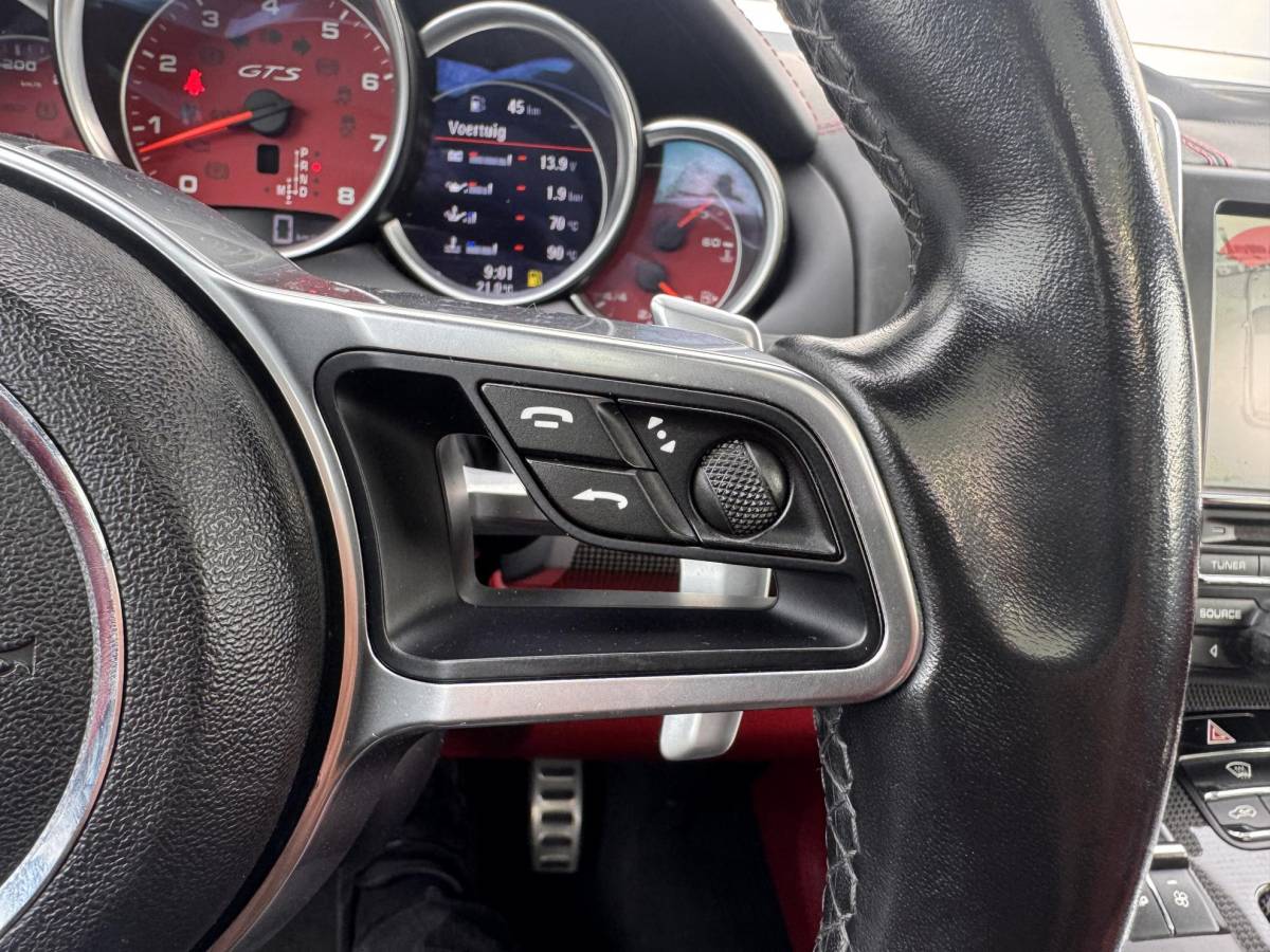 Porsche Cayenne Porsche Cayenne 3.6 GTS / Luchtvering / Pano / INRUIL MOGELIJK /