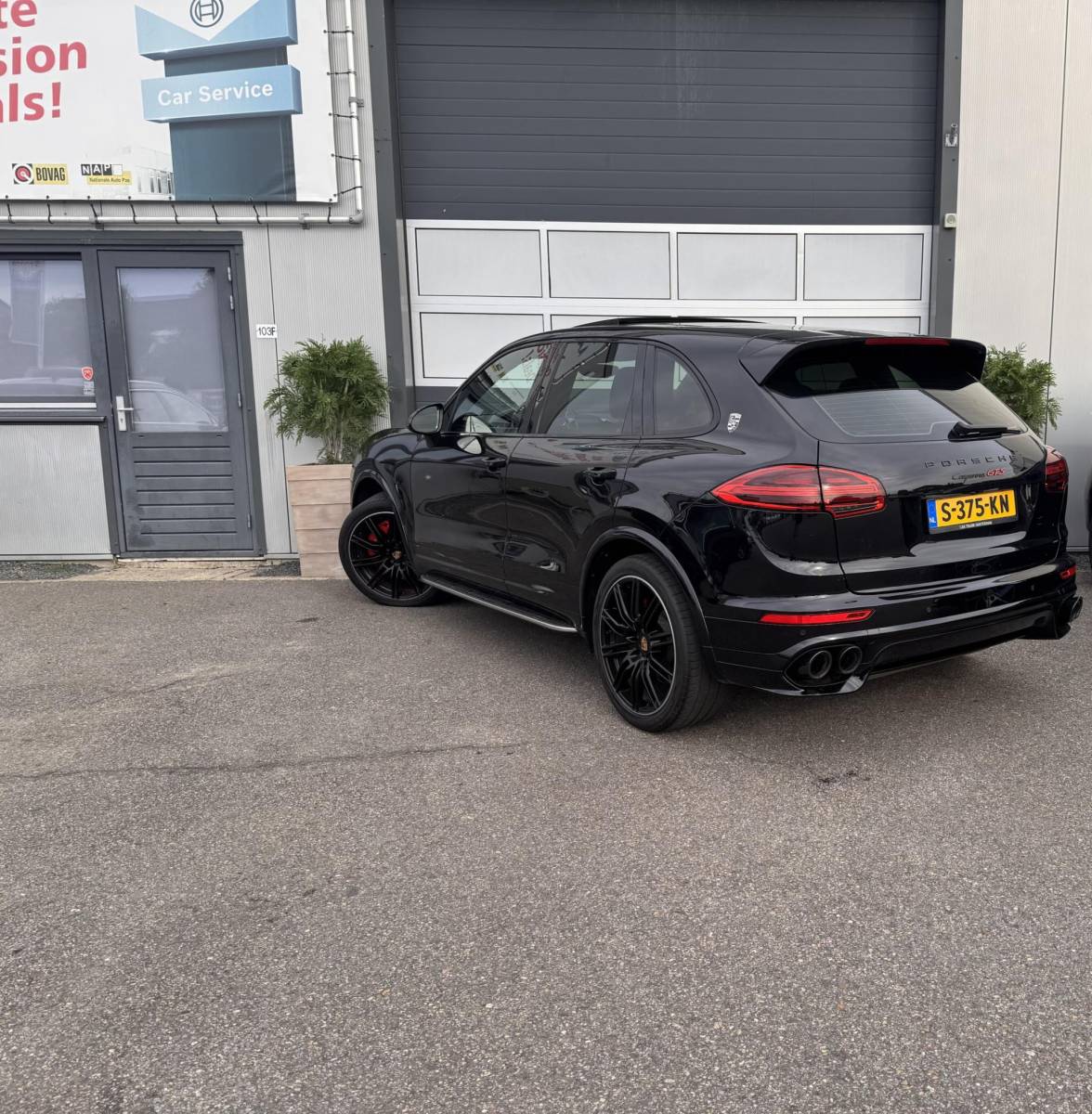 Porsche Cayenne Porsche Cayenne 3.6 GTS / Luchtvering / Pano / INRUIL MOGELIJK /