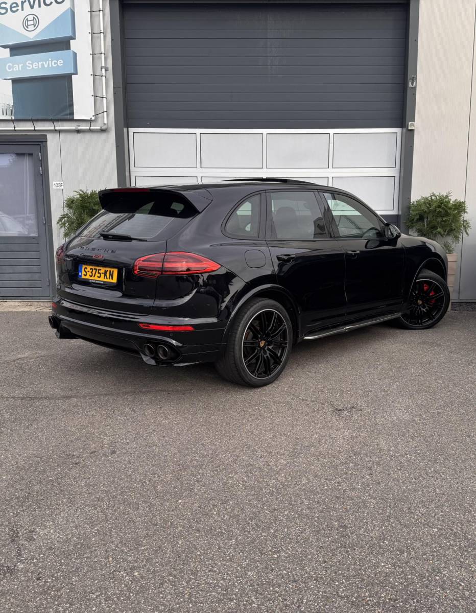 Porsche Cayenne Porsche Cayenne 3.6 GTS / Luchtvering / Pano / INRUIL MOGELIJK /