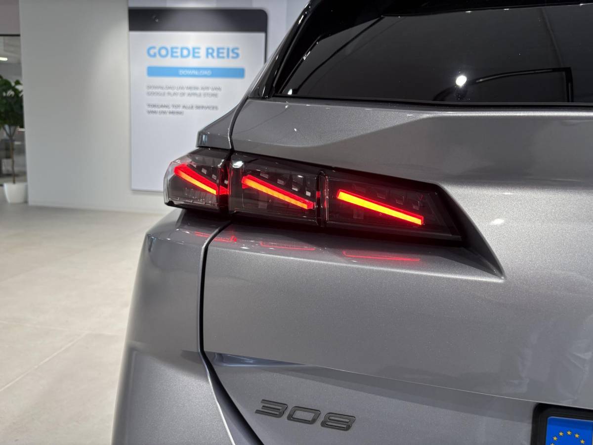 Peugeot 308 Peugeot 308 SW 1.6 Plug-in Hybrid 195 GT Leverbaar per november