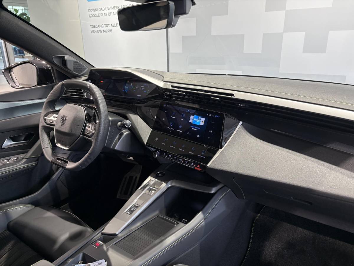 Peugeot 308 Peugeot 308 SW 1.6 Plug-in Hybrid 195 GT Leverbaar per november