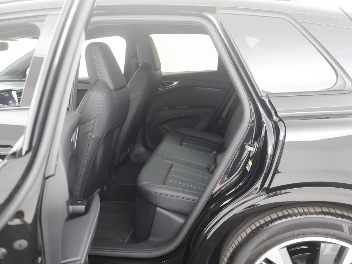 Audi Q4 e-tron Audi Q4 e-tron 35 Advanced edition 55 kWh 2X S-LINE|SOH91%|LEER|STOELVERW|20INCH|VIRTUAL|ELEK.ACHTERKLEP|ACC