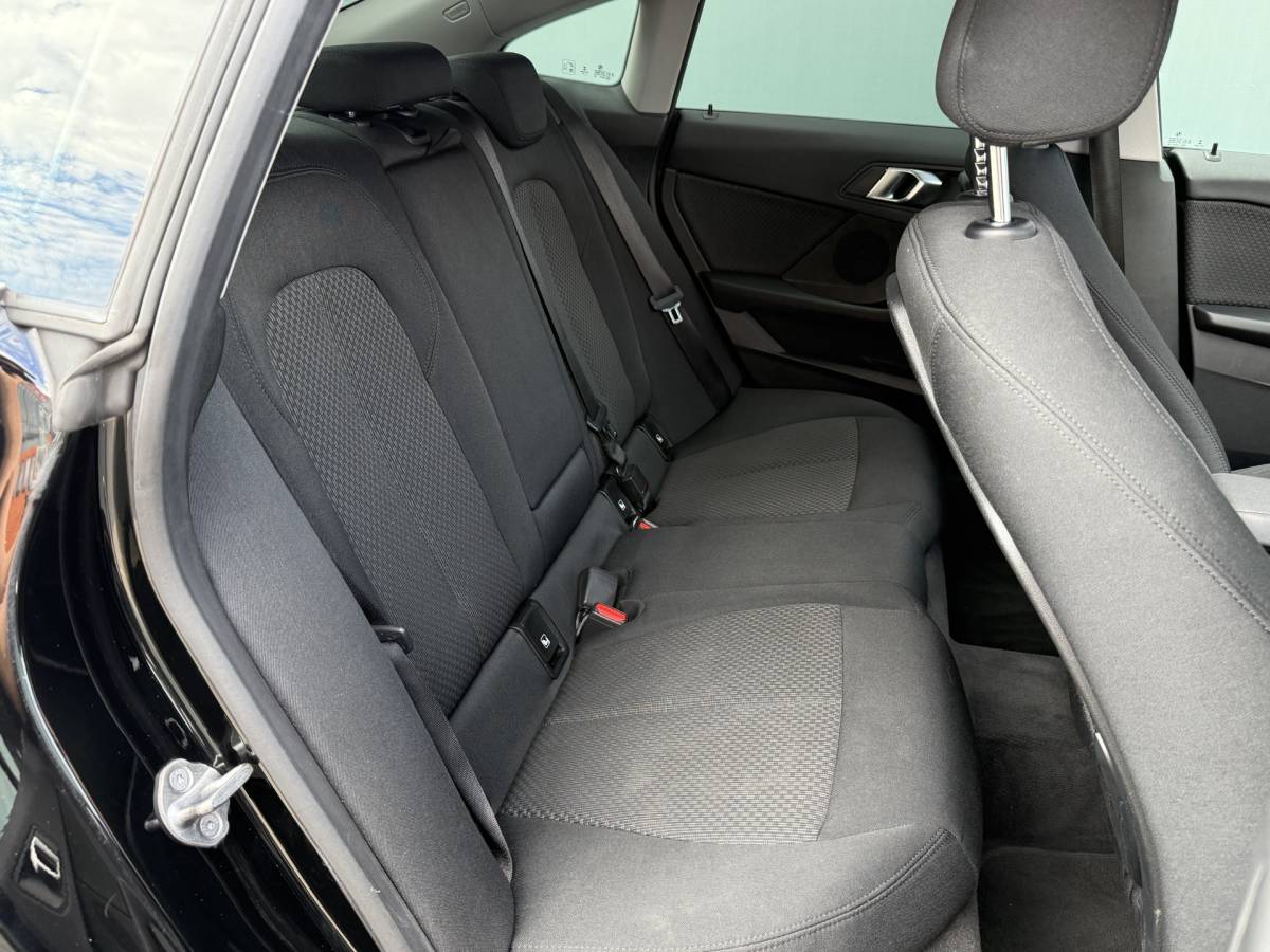 BMW 2 Serie BMW 2-serie Gran Coupé BWJ 2021 218i 136 PK Business Edition AUTOMAAT | PANODAK | CARPLAY+ANDROID  | NAVI | CLIMA | CRUISE | FULL LED | M-VELGEN | PDC | GETINT GLAS |