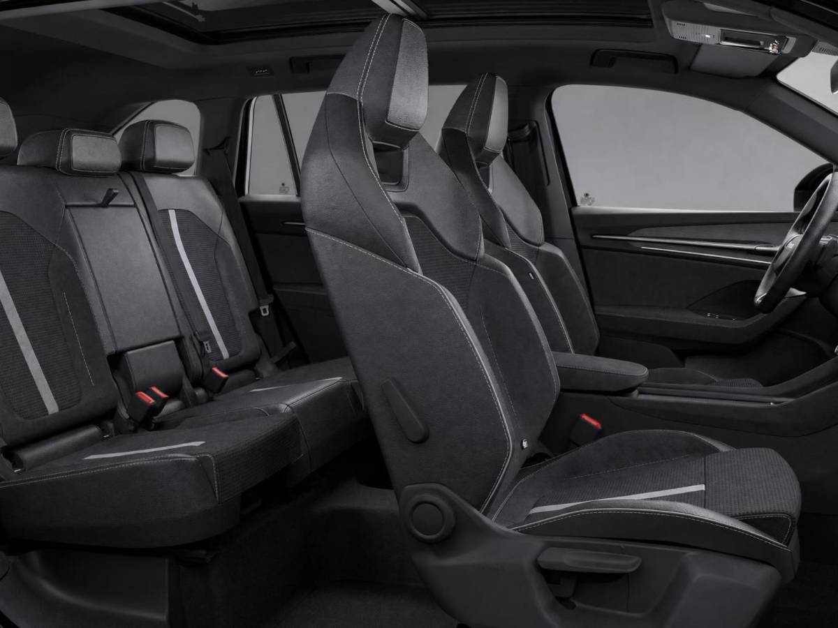 Škoda Kodiaq Škoda Kodiaq Sportline Limited PHEV 204 PK SUV | Trekhaak uitklapbaar | Panorama dak | 2.000,- inruilbonus!!