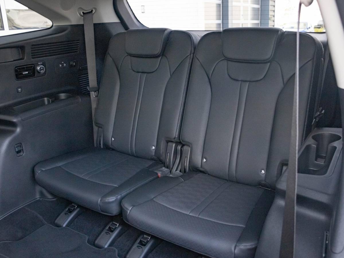 Kia Sorento Kia Sorento 1.6 T-GDi Plug-in Hybrid 4WD DynamicPlusLine 7p | Actieprijs* | Bose | Schuifkanteldak | ZOMERDEAL | Navi. | Clima. | Adapt. Cruise. | Dodehoekassistentie | Panodak | Stoel&Stuur Verwarming