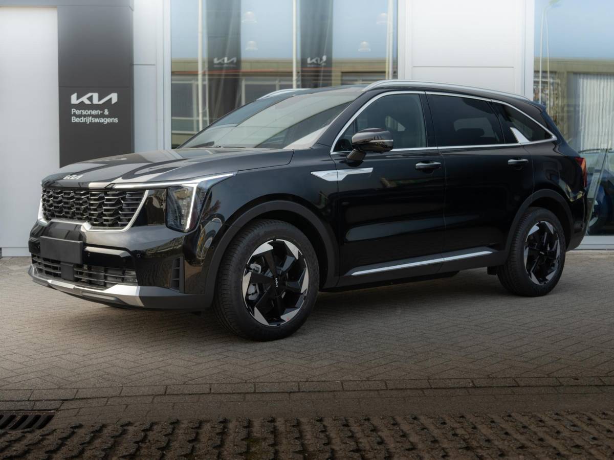 Kia Sorento Kia Sorento 1.6 T-GDi Plug-in Hybrid 4WD DynamicPlusLine 7p | Actieprijs* | Bose | Schuifkanteldak | ZOMERDEAL | Navi. | Clima. | Adapt. Cruise. | Dodehoekassistentie | Panodak | Stoel&Stuur Verwarming